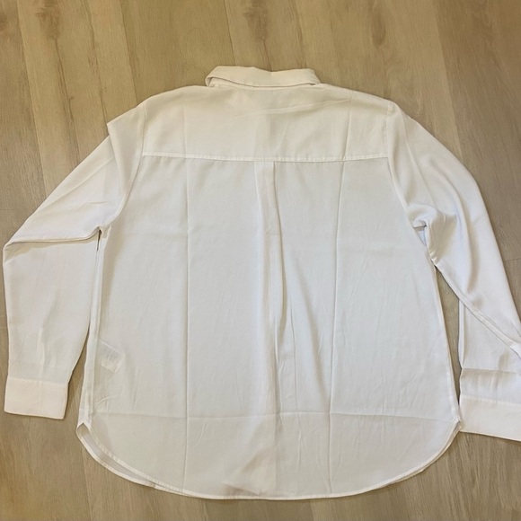 H & M button down - Picture 2 of 4